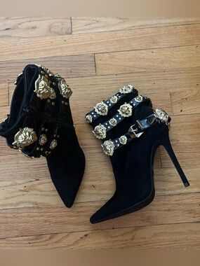 Jeffrey Campbell Black Suede Gold Studded Chain Heeled Booties Size 9